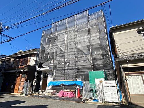 奈良県大和郡山市北郡山町 3階建 