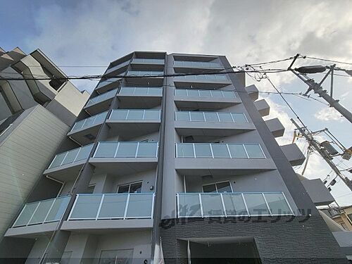 京都府京都市右京区西京極浜ノ本町 築1年未満 7階建