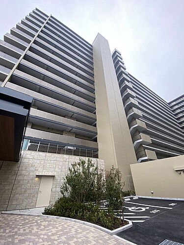 兵庫県尼崎市長洲西通１丁目 賃貸マンション