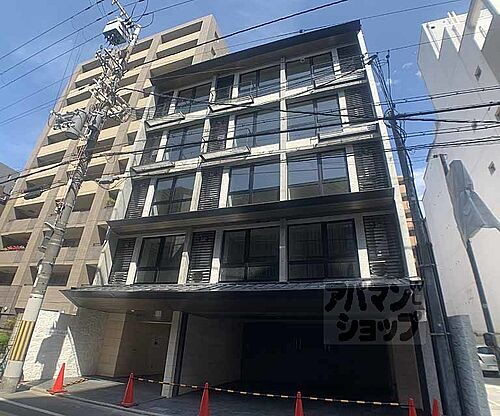 京都府京都市中京区役行者町 5階建 築3年9ヶ月