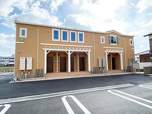 和歌山県御坊市湯川町財部 2階建