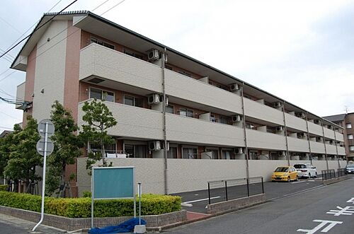 マンションマルカ　サウス 3階建