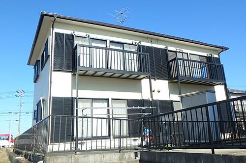 愛知県一宮市浅井町河端字郷東 テラスハウス