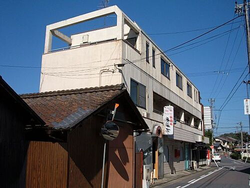 日ノ出町ビルヂング 3階建