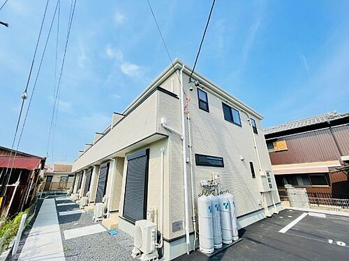 三重県鈴鹿市下箕田２丁目 テラスハウス