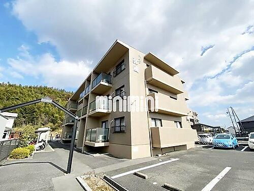 ハイツ弥風 3階建