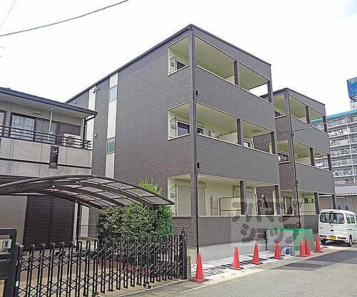 京都府京都市伏見区横大路下三栖山殿 築2年5ヶ月 3階建