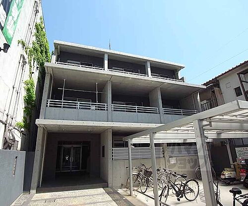 京都府京都市伏見区西柳町 築15年10ヶ月 3階建