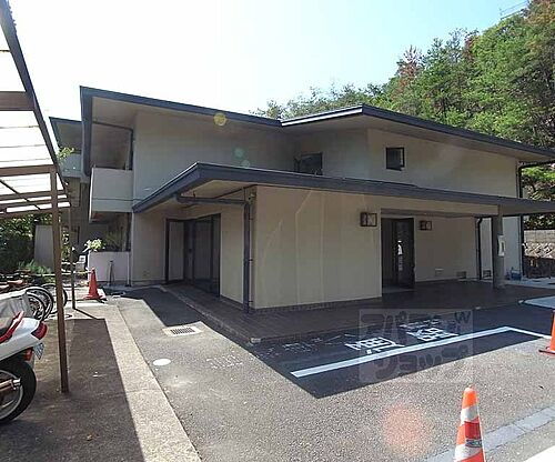 京都府京都市右京区梅ケ畑向ノ地町 築39年9ヶ月 3階建