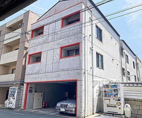 京都府京都市伏見区瀬戸物町 築19年9ヶ月 3階建