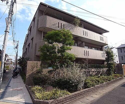 京都府京都市右京区嵯峨苅分町 3階建 築19年