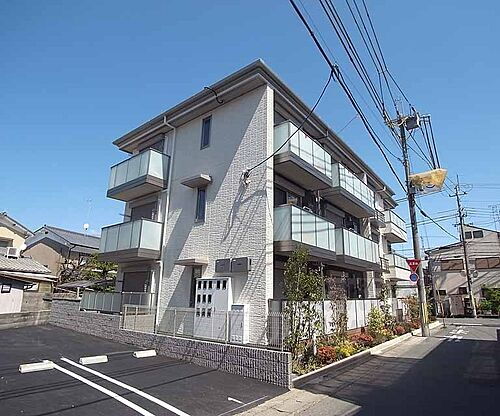 京都府京都市右京区梅津林口町 築10年10ヶ月 3階建