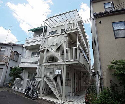 京都府京都市西京区桂池尻町 築47年9ヶ月 3階建