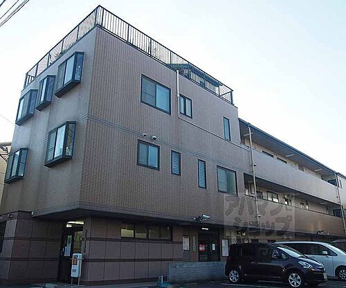 京都府京都市下京区諏訪開町 築28年10ヶ月 3階建