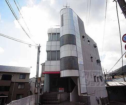 京都府京都市西京区大枝沓掛町 築36年10ヶ月 3階建