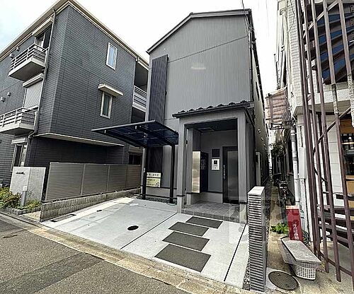 京都府京都市中京区西ノ京冷泉町 2階建 築1年9ヶ月