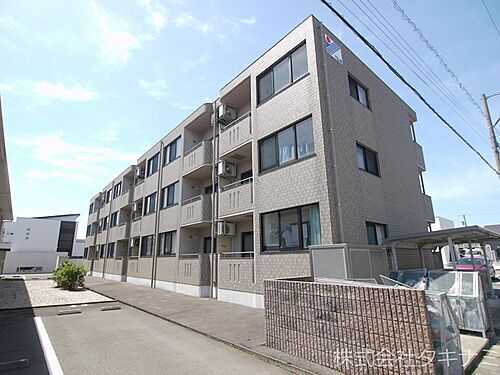 福井県福井市灯明寺３丁目 賃貸マンション