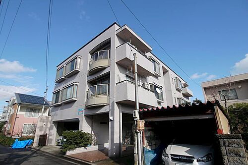 メゾンファミリオ