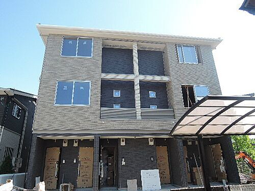 京都府京都市伏見区日野西風呂町 3階建 