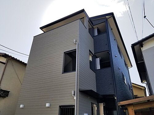 京都府京都市伏見区醍醐御霊ケ下町 3階建 築1年9ヶ月