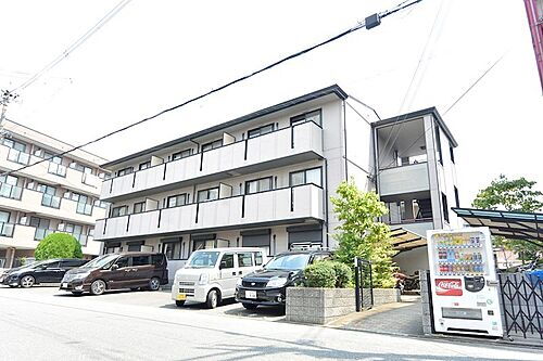 大阪府枚方市堤町 築25年9ヶ月 3階建
