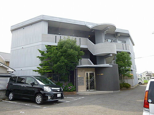 滋賀県大津市大萱５丁目 築27年8ヶ月 3階建