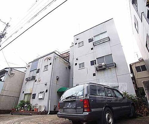京都府京都市山科区御陵鴨戸町 3階建 築45年5ヶ月