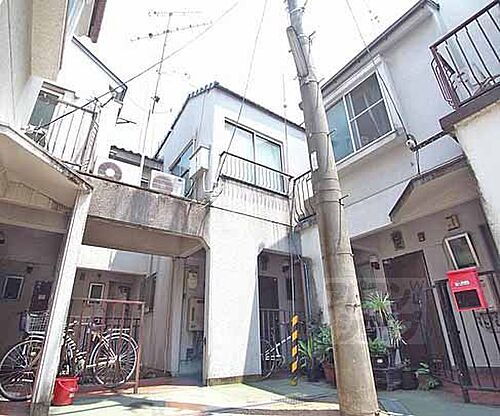 京都府京都市山科区東野門口町 築46年10ヶ月 2階建