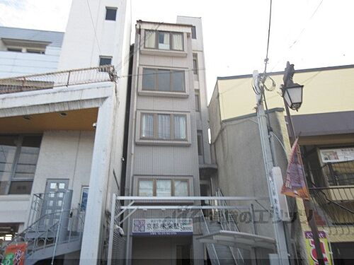 京都府京都市右京区太秦堀ケ内町 5階建 築33年8ヶ月