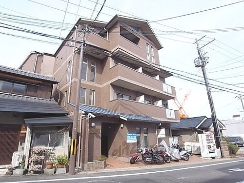 京都府京都市西京区嵐山中尾下町 4階建 築18年9ヶ月