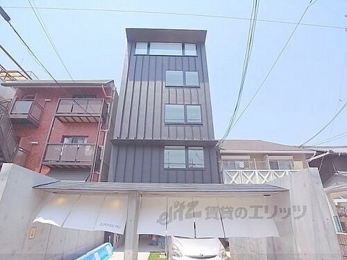 京都府京都市上京区北新在家町 築8年10ヶ月 5階建