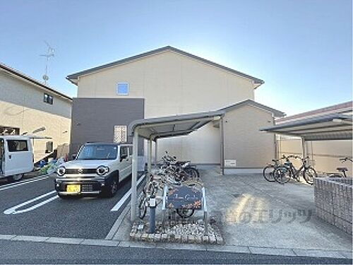 京都府京都市右京区太秦堀池町 築11年10ヶ月 2階建