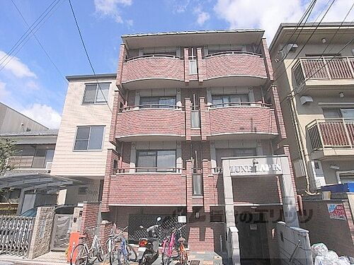 京都府京都市伏見区深草フチ町 4階建