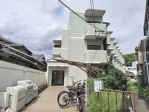京都府京都市西京区桂浅原町 3階建