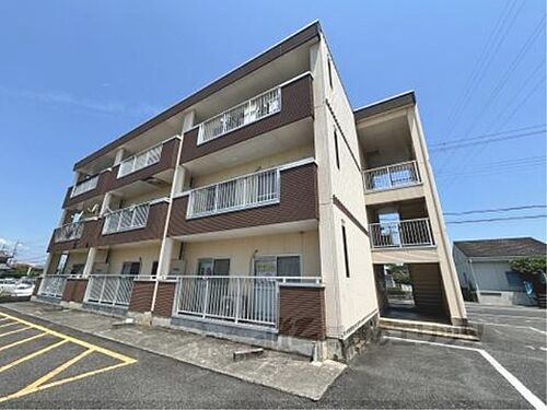 滋賀県守山市二町町 3階建 築32年3ヶ月