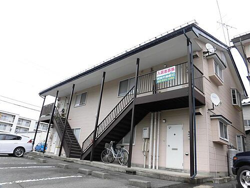 山形県山形市篭田三丁目 2階建 築35年3ヶ月