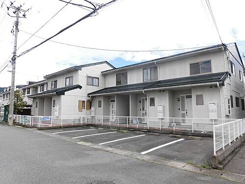 山形県山形市桜田西４丁目 2階建 築38年9ヶ月