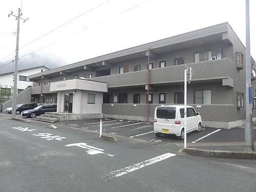 山形県山形市平清水２丁目 2階建 築25年4ヶ月