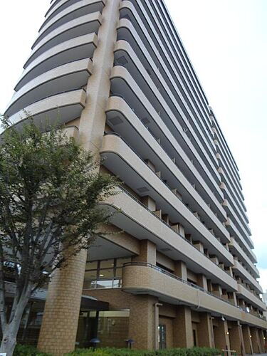 山形県山形市本町２丁目 14階建 築33年3ヶ月