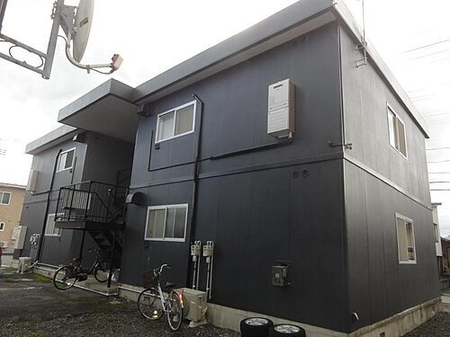 山形県山形市飯田西４丁目 2階建 築41年9ヶ月