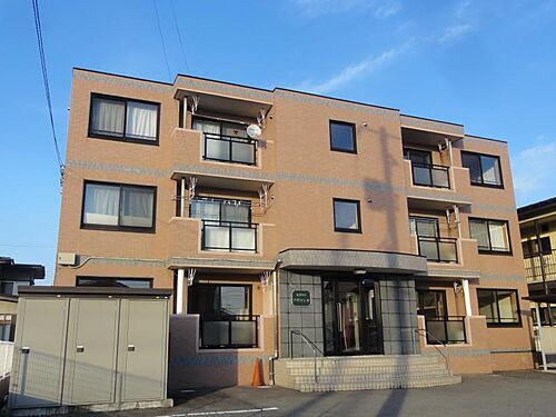 山形県山形市西田５丁目 3階建 築21年10ヶ月