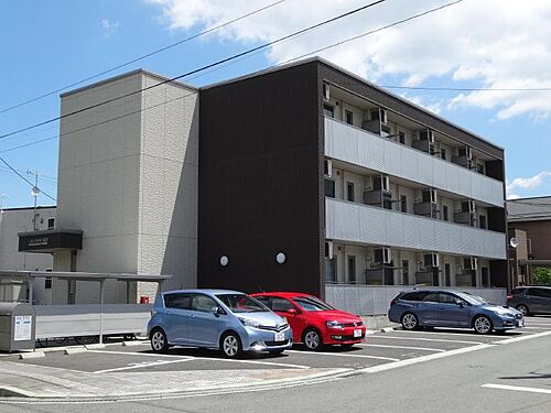 山形県山形市成沢西２丁目 3階建 築17年3ヶ月