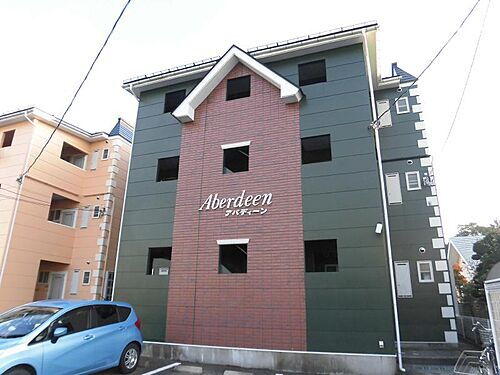 山形県山形市桜田東３丁目 3階建