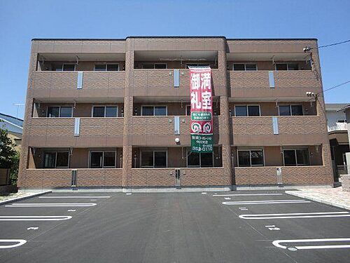 愛知県名古屋市中川区上脇町１丁目 3階建 築11年