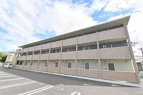 滋賀県草津市追分５丁目 築4年9ヶ月 3階建