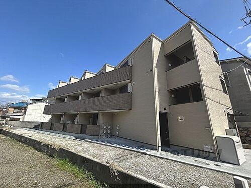 京都府京都市南区東九条北松ノ木町 3階建 築1年6ヶ月