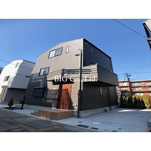 東京都世田谷区玉堤１丁目 3階建 築2年7ヶ月