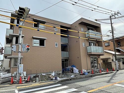 兵庫県明石市西新町１丁目 3階建 築4年1ヶ月
