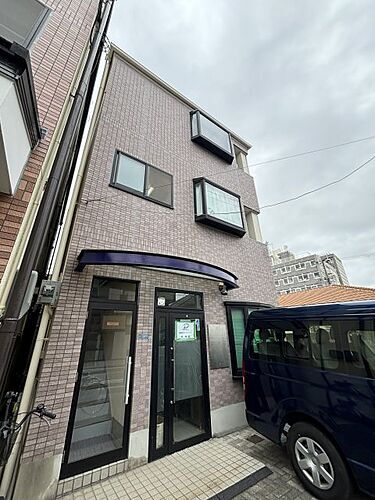 兵庫県尼崎市東七松町１丁目 築24年9ヶ月 3階建