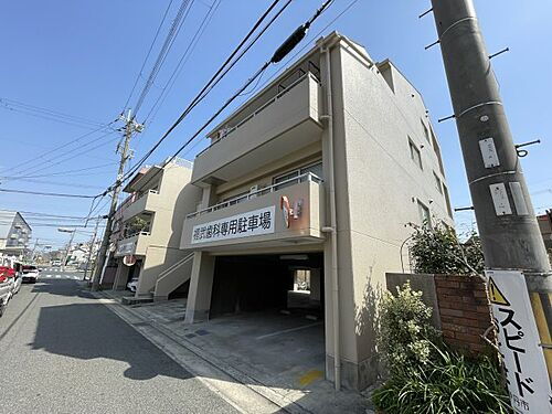 兵庫県伊丹市緑ケ丘１丁目 築36年11ヶ月 4階建